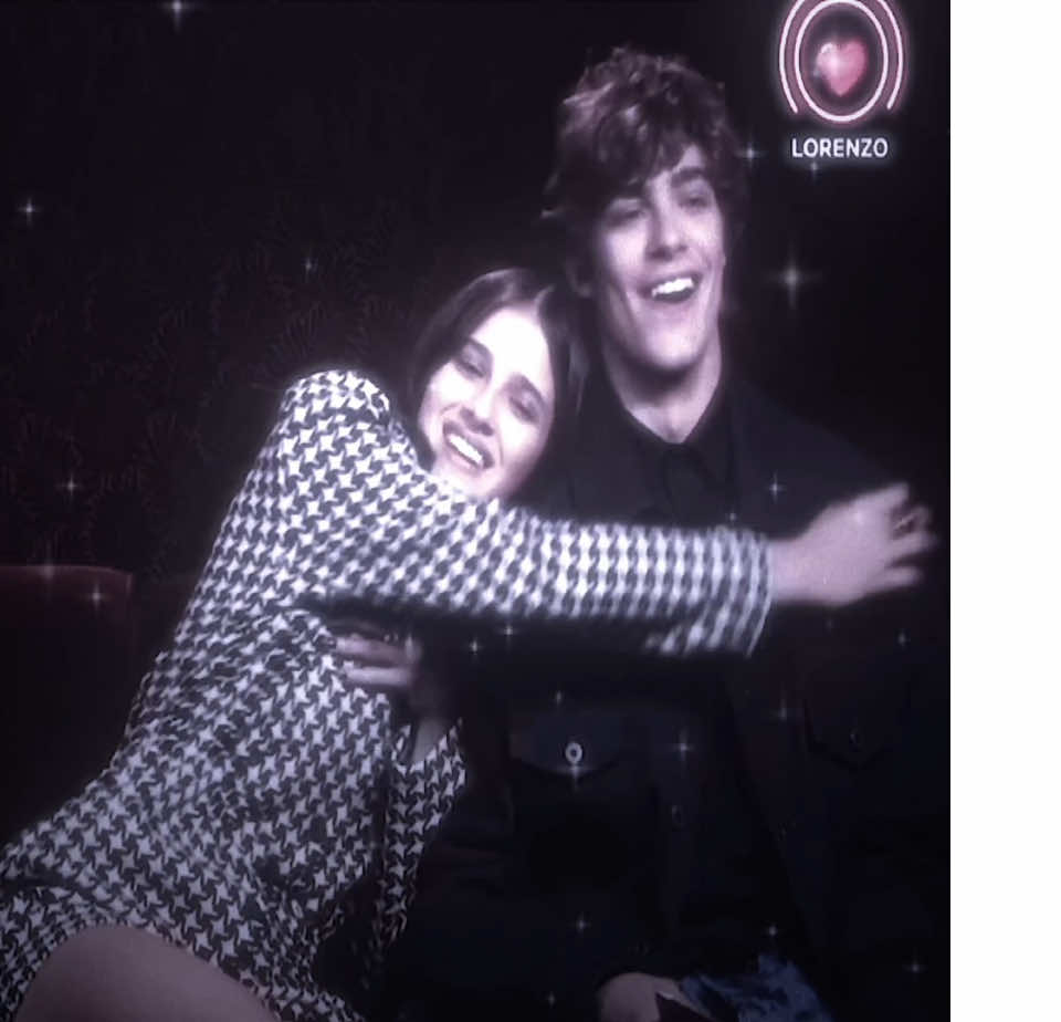 Lorenzo and Benedetta #babynetflix #lorenzozurzolo #benedettaporcaroli #fyp #gifedit 