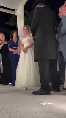 He lost a leg defending Israel. He survived 19 surgeries. And at his Jewish wedding, he smashed the glass with his prosthetic and roared: 