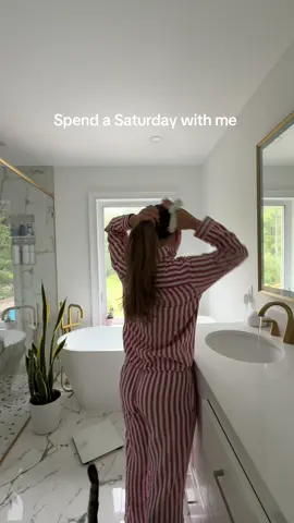 Happy weekend everyone 🤍🤍