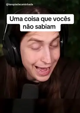A academia, muitas vezes, parece um remédio amargo: não é fácil, nem sempre dá vontade, e o sabor do esforço pode ser incômodo. Mas, assim como o remédio, ela traz resultados que transformam. O corpo se fortalece, a mente clareia, a autoestima cresce. Não se trata apenas de músculos, mas de disciplina, constância e cuidado consigo mesmo. No fim, o que parecia amargo se revela cura: saúde, energia e uma versão de nós mesmos mais resistente e confiante. @felca0  #Disciplina #Academia #Foco #Saúde #Autoestima      