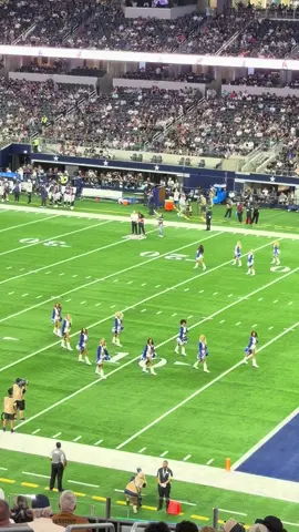 Don’t think I’ll ever get over this 💙🤍 #dallascowboyscheerleaders #ddc 