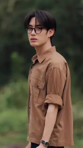 ยินดีที่ได้รู้จักชาญวิทย์หนุ่มแว่นฮอตเนิร์ดที่หล่อ จริงใจ ช่างสงสัย (อย่าเรียกว่าอยากรู้เรื่องชาวบ้านเลย เรียกว่าใส่ใจคนรอบข้างน่าจะดีกว่า☺️)  Khemjira The Series EP2 #เขมจิราต้องรอดEP2 #TLE_mtm #Firstone  #TleFirstone #เติ้ลเฟิร์สวัน 