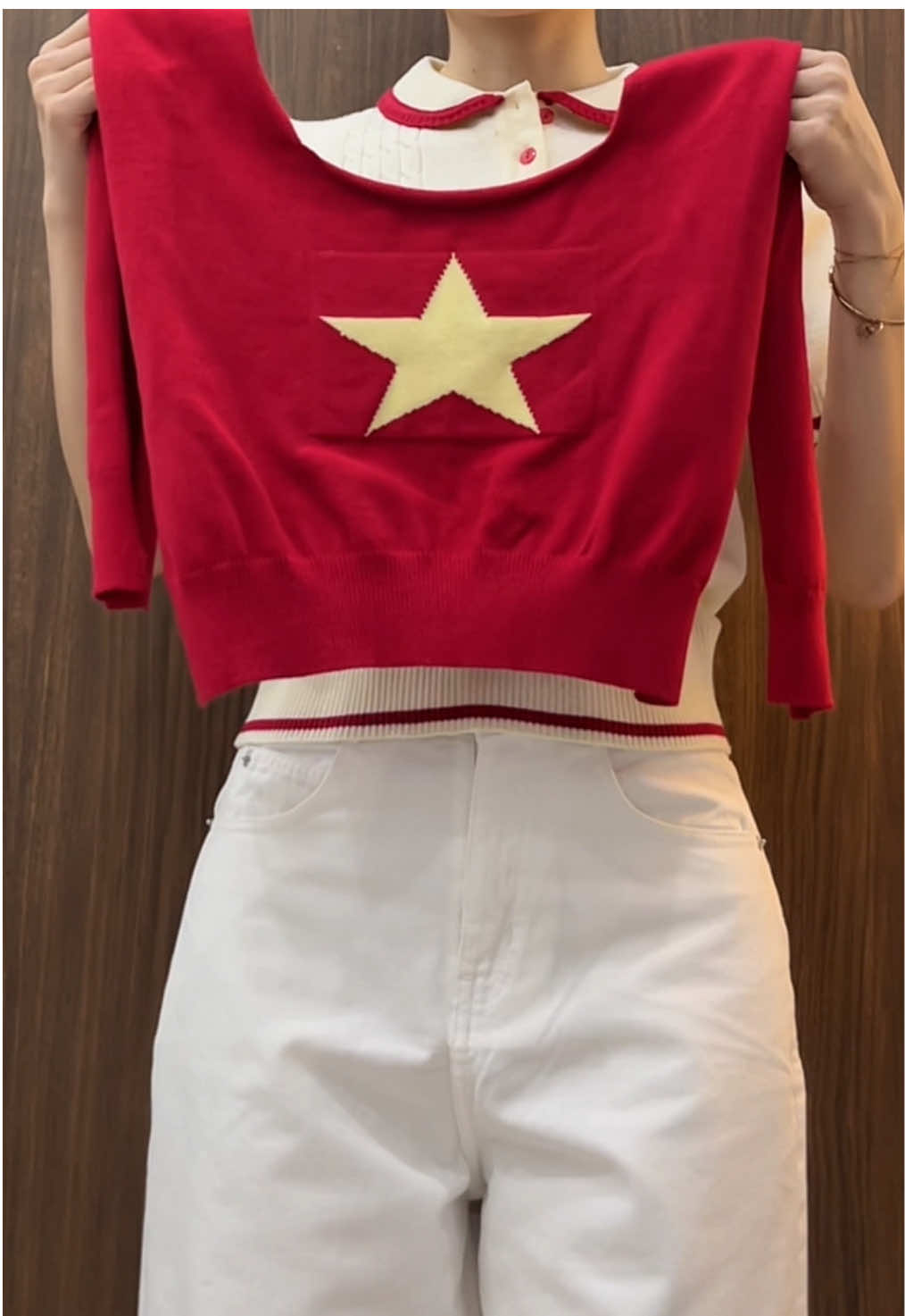 Áo xinh và vô cùng ý nghĩa 🇻🇳🇻🇳🇻🇳 🌥️🌻🌸✨ #aovietnam #aoyeunuoc #quockhanh #30thang4 #codosaovang 