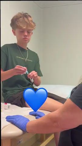 This was my first time taking testosterone. I was nervous, but also very excited to be starting my medical transition. I was 18 when this video was filmed, which means I was and am a legal adult!! I’m currently raising money for my top surgery. If you can donate, that would be amazing! If you can’t, that’s totally ok! Please spread the word if possible!  ⬇️ link below ⬇️  https://gofund.me/4ee2dc91 #transgender #ftm #adult #fyp #topsurgery 