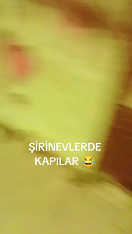 KAPIYA GEREK YOK DUVARLARİ AŞAR GECERİM 😂#motorsiklet #kuryeleriüzmeyin #kurye #motor #motorlukurye 