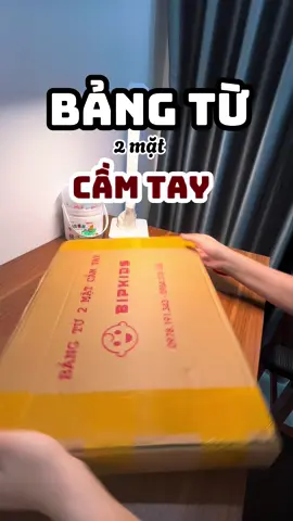 Bảng từ 2 mặt cầm tay quá chi là xuất sắc. Mẹ và Thóc tha hồ vẽ vời học tập rùi ❤️#xuhuongtiktok #LearnOnTikTok #donghanhcungcon #Thochocbai #enghishforkids #béhọcvui #hoctienganhtainha #bipkids  