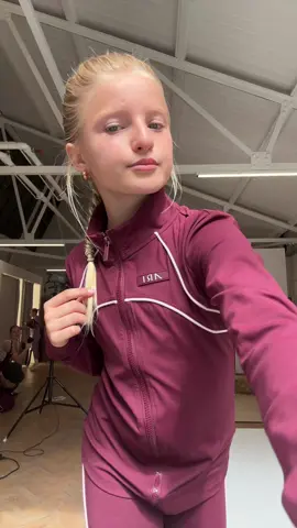 A draft from @WEARARI 🥰🤍 #diva #fypシ゚ #fypppppppppppppp #wearari #gymset