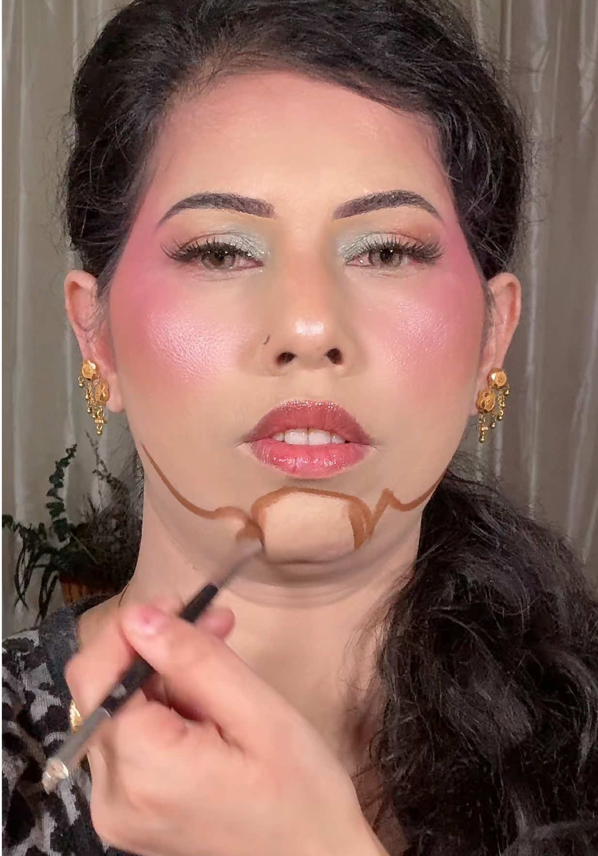 If you have wide jawline, then try this contour 👍#fyp #makeuptutorial #fashion #makeup #makeuptitorial 