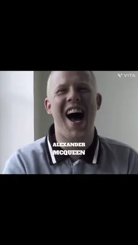 Some of my favorite moments of Alexander McQueen’s shows #alexandermcqueen #alexandermcqueenfashionshow #fashion #Runway #fashionshows 