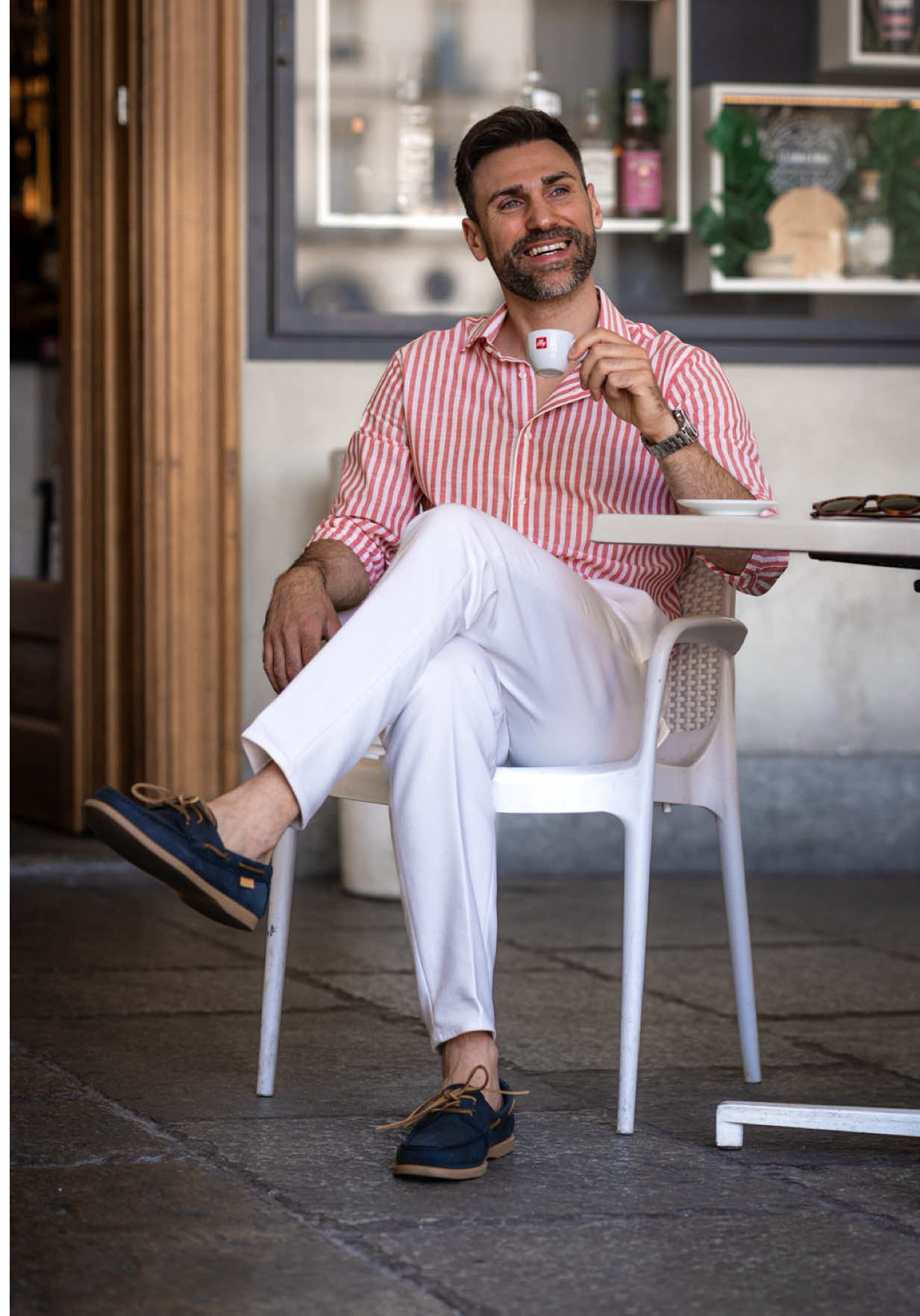 Turin in August is pure magic 💕🇮🇹 Strolling through silent streets bathed by the Sun is a unique experience that celebrates style and freedom.  How are you spending your summer days?  Let me know in the comments!  #fashion #fashiontiktok #italianstyle #class #turin 