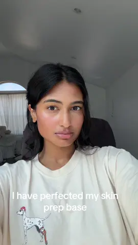 Glowy not greasy ! #fypシ #makeup #skin