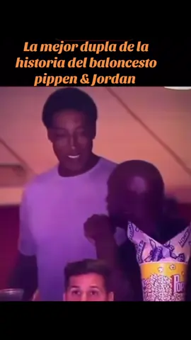 Dos grandes de la historia del baloncesto #Bulls #baloncesto #jordan #pippen #23 