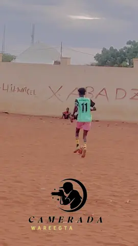 #CapCut  yarkan yayaqan 📸😆#guriceel_janaad💙🤍💚 #galmudugnimo💙🤍💚 #tiktoksomalia🇸🇴🇸🇴🇸🇴💑❤ #galmudugnimo💙🤍💚😂😂😂😂😂 