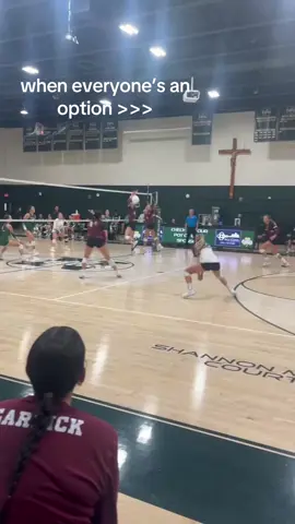 First preseason game 🥳🥳 also shoutout peyton and laila bc they pass dimes #volleyball #fyp 