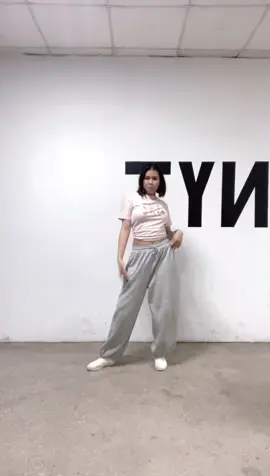 gimme more❤️‍🔥 #dance #trend #fyp #recommendations #viral 