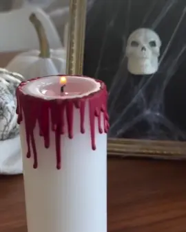 How to create a creepy Halloween vibe candle 🕯️ #halloween #halloweendecor #creepy #halloweenlook #spooky 