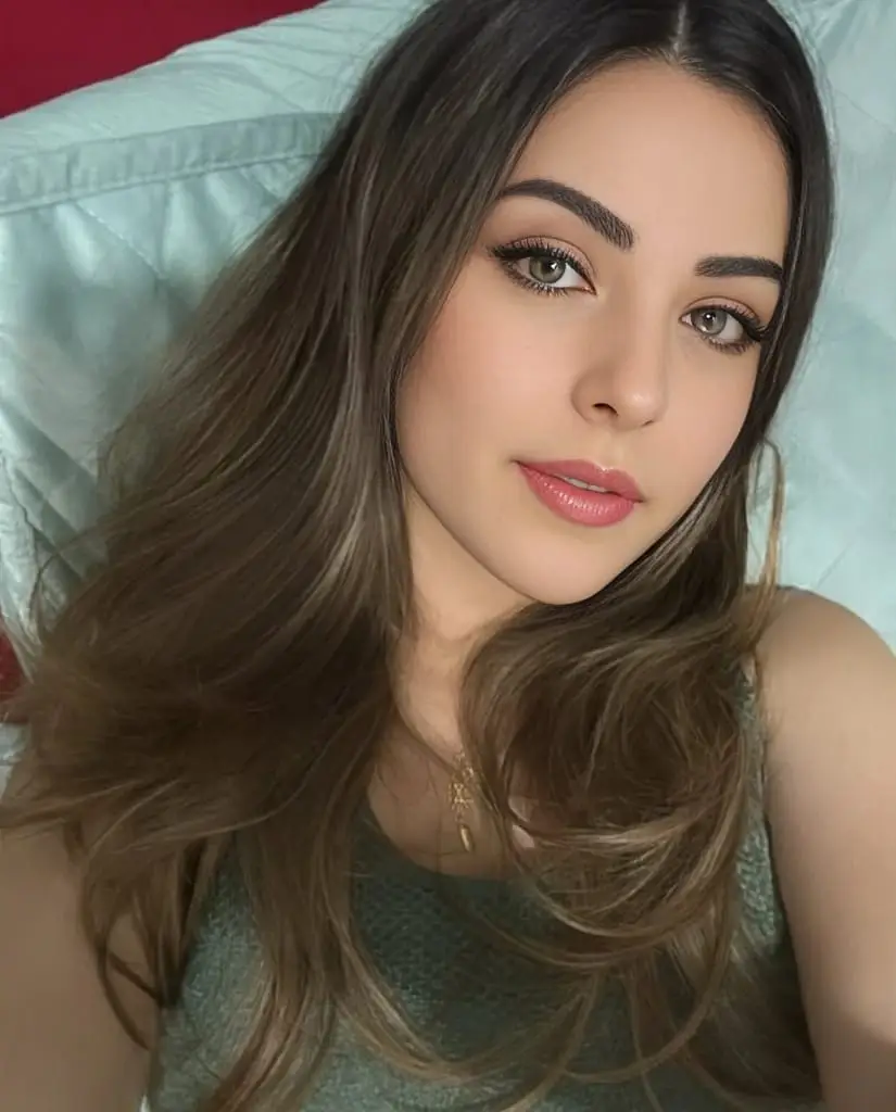 Que flojera 🥱 hoy, seguimos viendo #pelis📺 o #series desde la #camita que dicen 🤔 ok recomienden donde ir a #comer rico en #Zacatecas ☀️