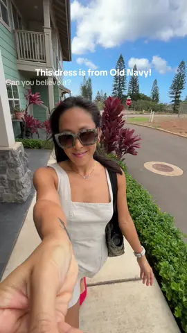 Yes, I’m hostessing at a restaurant at the ripe age of 39, and I’m having the BEST time. I get to put on cute fits and hang with my friends. I’m mostly introverted but my inner social butterfly is loving this new gig #hostessfitcheck #rothysinthewild #rothys #oldnavydress #summerstyle 