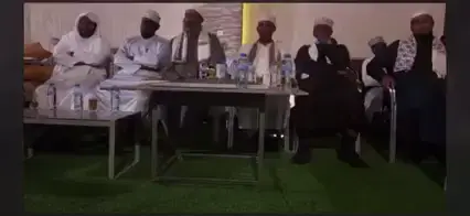 muuqaal wax badan ka badali Doono inshaallah 