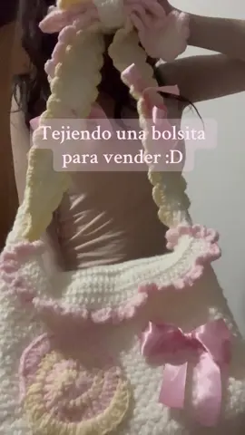 Mi primer bolsita tejida, disponible próximamente :D #crochet #handmade #cutecore🎀🦴🍮🐾 #tejido #crochettiktok 