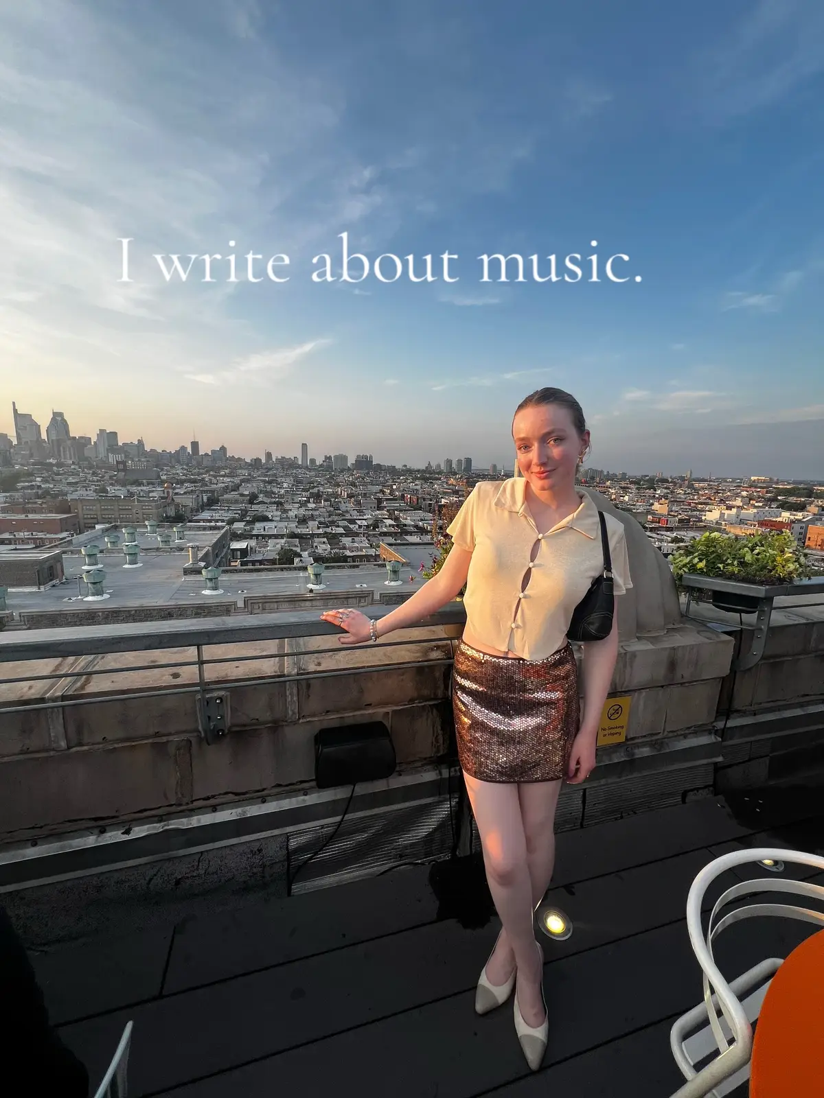 I especially love smaller artists, but I had to participate in the trend. :) #holyairball #holyfreakingairballtrend #holyfreakingairball #musicjournalist #denverartist #artistsoftiktok #indiemusic #folkmusic #singersongwriter #popculture #popmusician #popmusic #trending #katiegavin #muna #noahkahan #griff #chappellroan #aurora #arloparks #clairo #kaceymusgraves @Katie Gavin @Noah Kahan @Griff @chappell roan @AURORA @Arlo Parks @clairo @kaceymusgraves  