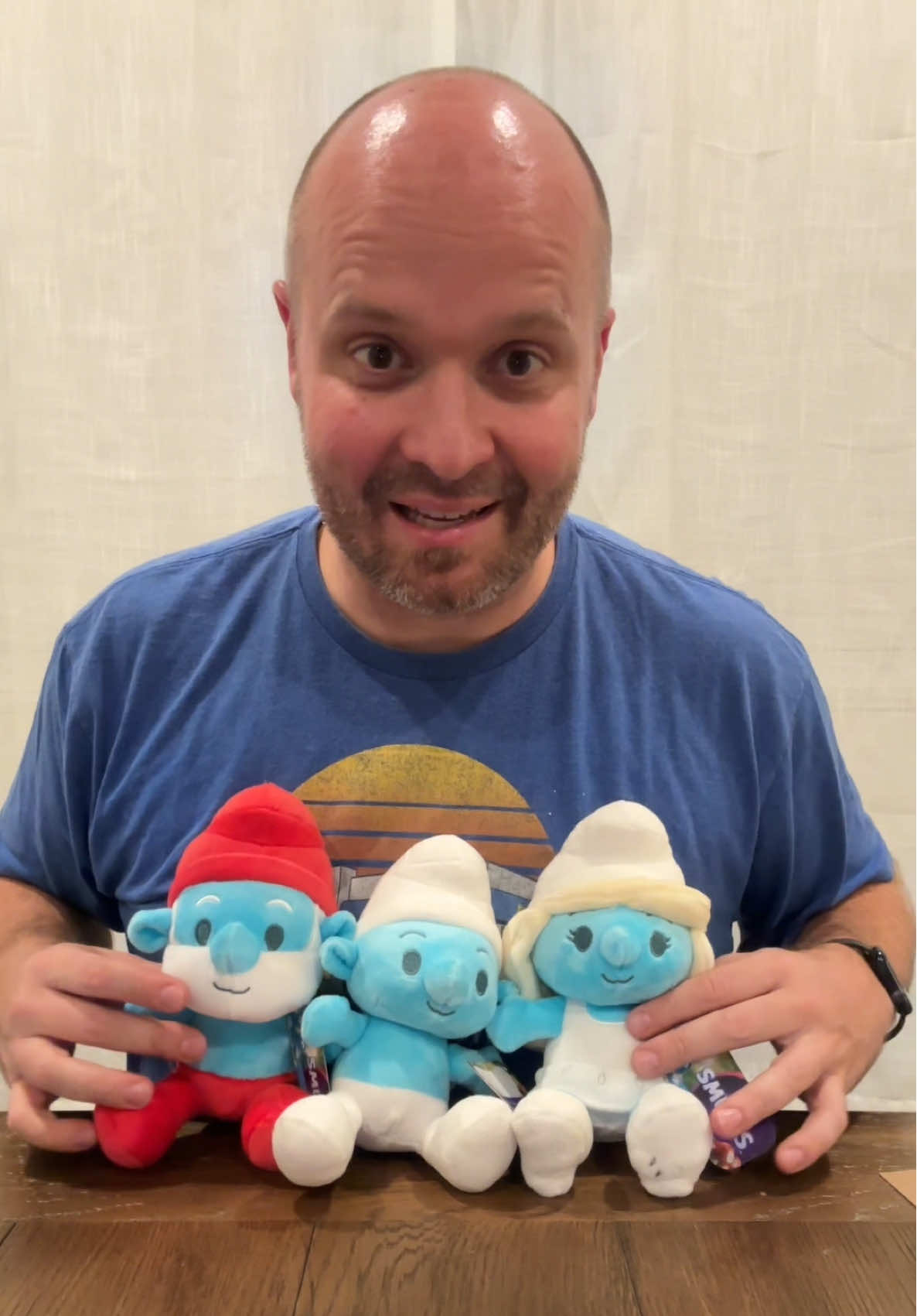 SMURFS is Available NOW to Buy or Rent on Digital! Thanks to @Paramount Pictures for this super cute PR box. #smurfs #paramount #unboxing @Nikki Stefansen 