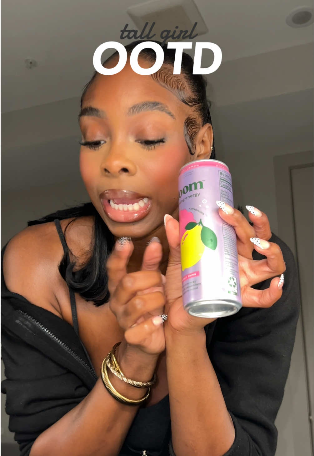it’s giving chill with a side of glam 🤏🏾 #fyp #OOTD  @Bloom Nutrition 
