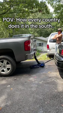How every country person does their truck in the south#country #squattedtrucks #stunnaempire 