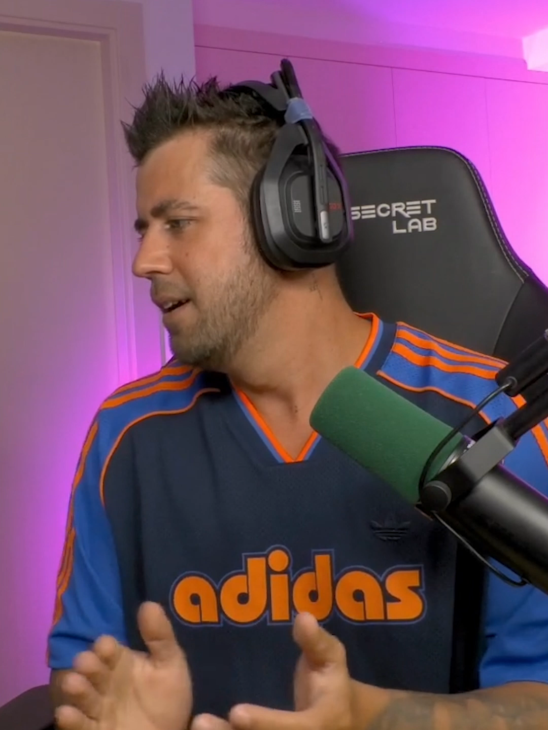 AURON y su COLOR carton Mojado #auron #auronplay #humor #veladadelaño5 #fyppp 