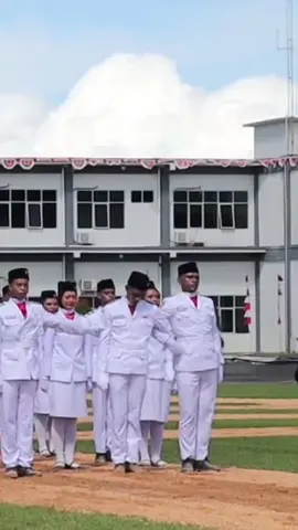 Video termahal  Upacara 17 agustus Video : titok  jenifer.gurning