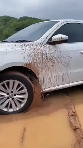 ITem Berguna Untuk Kereta Guys🤗.. #foryou #youpage #barangkereta #tiktokmalaysia 