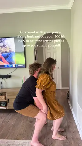 I’ve never done a trust fall 🫣 I don’t TRUST #biggirl #carry #husbandwifecomedy #coupletrend 