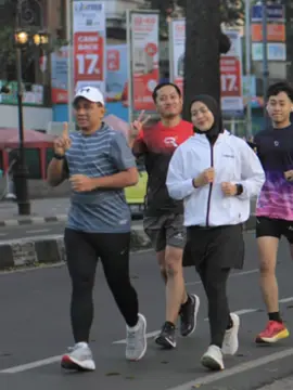 run with pak cu #commuterrun2025  #Running  #fypシ  #dago 