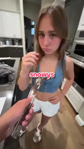 i wish they were act that big 🙄😒 #gf #snowystickyinserts #ttshop #wtf 