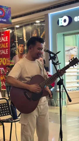 Nandito Ako by @ogie alcasid(Cover) #nanditoako #ogiealcasid #acoustic #cover #busking 
