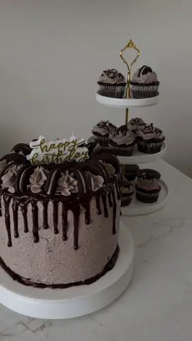 Coming out of baking retirement 🤎 #birthdaycakeideas #oreocake #buttercream #blackstone 