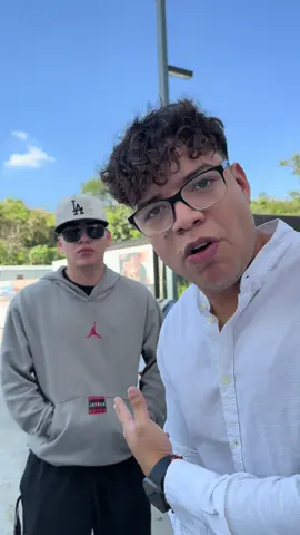 Corran ya casi acabamos #carros 