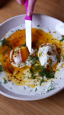 Turkish eggs made with @honesteggsco and some lovely Victorian produce. @Melbourne Food & Wine. Full recipe on daenskitchen.com #turkisheggs