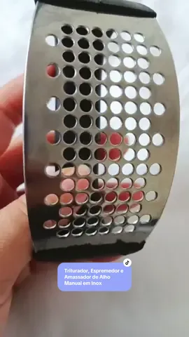 Triturador, Espremedor e Amassador de Alho Manual em Inox! #espremedordealho #trituradordealho #amassadordealho #cozinha #amassadordealhoinox 