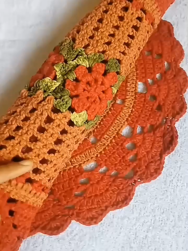 lindo tapete de Crochê  😍😍#crochet 
