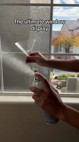 The ultimate window display 🙌 #holidays #windowdisplay #christmas 