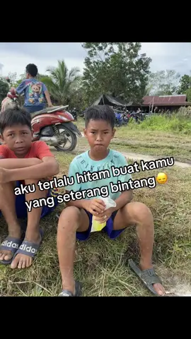 hitamm abiss😹 #katakata #justkonten #fotolive #football #fyp 