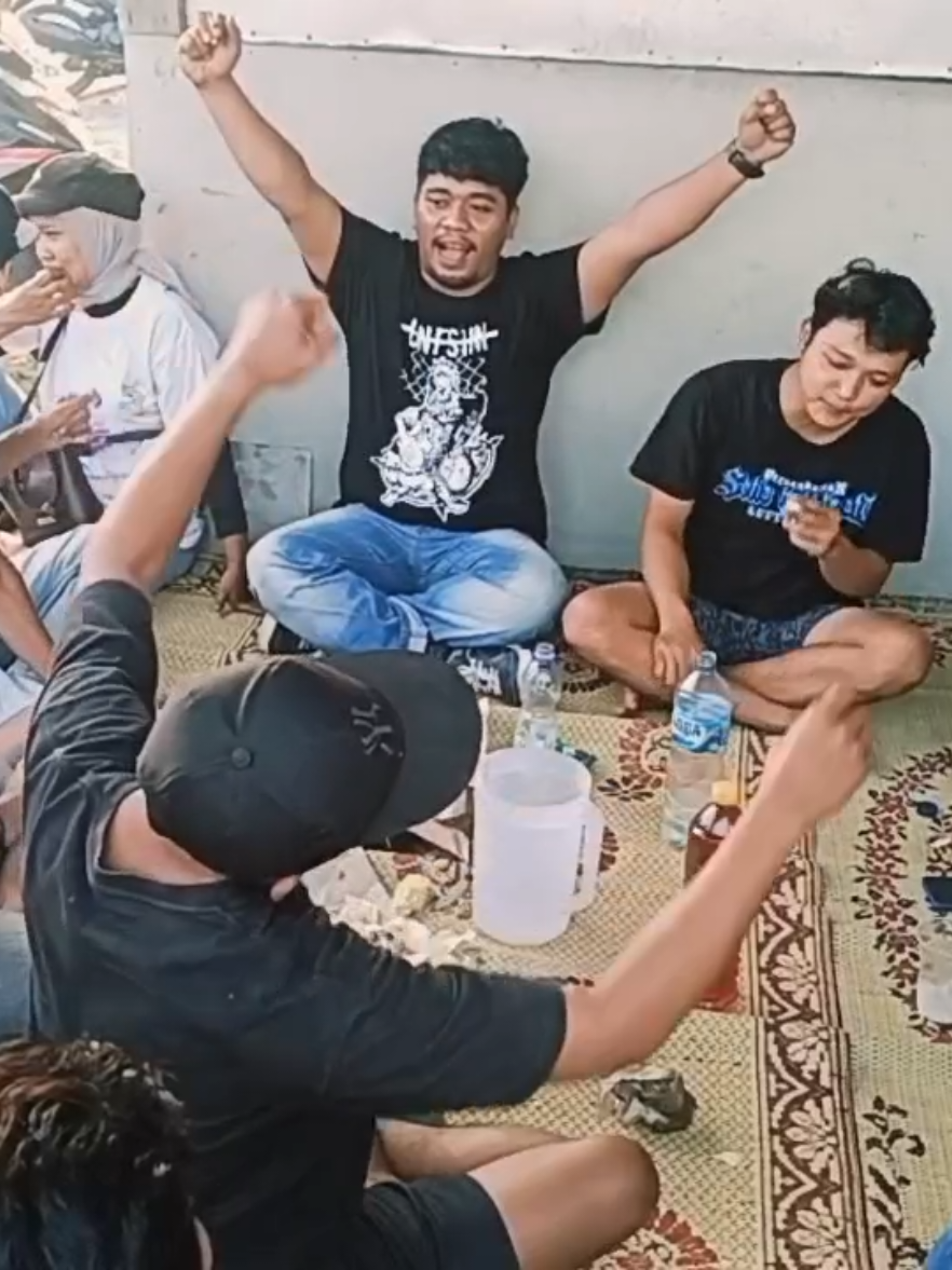 Pasoepati Boyolali x Jakmania Garis Keras ♥️🧡