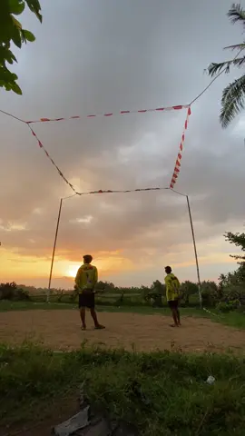 🌅🕊️#lewatberanda #kruipesisirbaratlampung #lampungtiktok #pesisirselatan #merpatikolong 