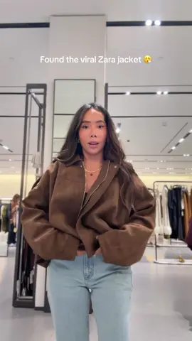 This Zara jacket is viral for a reason 🤌🏼😮‍💨 #zarajacket #viralzarajacket #suedejacket #zarafinds 