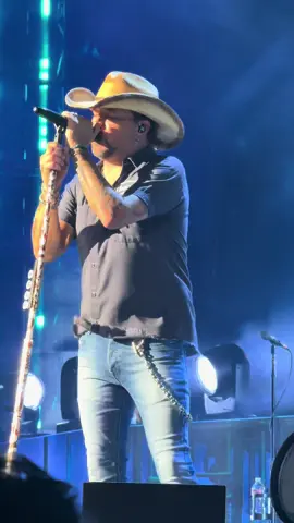 Jason Aldean killin it in Austin Texas!! #jasonaldean #fullthrottletouer2025 #moodycenter #smalltown