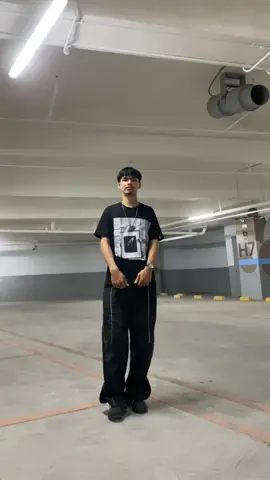 CAS X's World Tour Black Tee #fyp #outfitideas #josh_dlbtn #basicfit #streetwear 