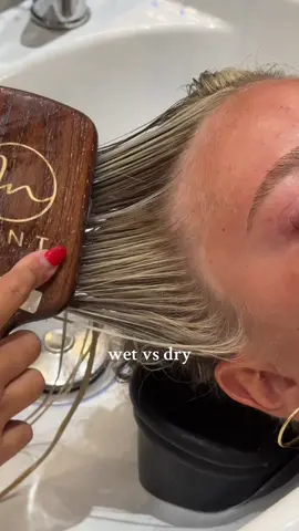 Details baby when it looks this good wet and dry.  #stpetehairstylist #tampahairstylist #hairtok #stpeteblondespecialist #fyp 