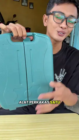 Set alat perkakas 18pcs lengkap. Bisa di pake kerja atau pemakaian pribadi dirumah cuy #alatperkakas #perkakasrumahtangga #perkakastukang #perkakasmurah #fyp 