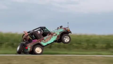 #pbr_garage #wheeliejeep #thejeepexperience 